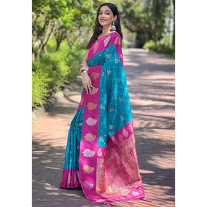 Sari en soie bleue douce avec des robes de cocktail élégantes contrastées tissées en zari - Product Image 6