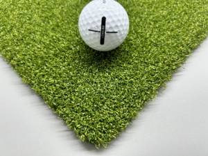 Gazon artificiel de golf doux et confortable, adapté à une utilisation en intérieur et en extérieur, améliore efficacement la précision du putting.,2CM - Product Image 1