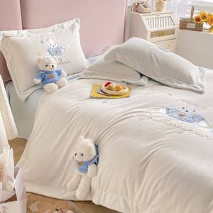 ชุดเครื่องนอนฤดูหนาวสุดหรู สีขาว ขนาดคิงไซส์ ลายการ์ตูนหมี ผ้าไมโครไฟเบอร์โพลีเอสเตอร์ 100% ให้ความอบอุ่น เป็นมิตรกับสิ่งแวดล้อม ขายส่ง - Product Image 2