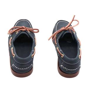 <span class=keywords><strong>Chaussures</strong></span> <span class=keywords><strong>bateau</strong></span> pour hommes en cuir véritable <span class=keywords><strong>nubuck</strong></span> naturel bleu marine, style rétro, authentiques, originales, avec deux œillets et semelle en caoutchouc - Product Image 6