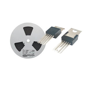 Chips FPGA Integrados al por Mayor, Circuitos Integrados de Matriz de Puertas Programables por el Usuario 132-CSPBGA (8x8) LCMXO2-4000HC-5MG132I - Product Image 1