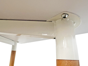 Tavolo da Pranzo Quadrato in Stile Nordico con Piano Bianco e <span class=keywords><strong>Gambe</strong></span> con Finitura Naturale <span class=keywords><strong>per</strong></span> Cucine di Piccoli Appartamenti e Ristoranti - Product Image 4