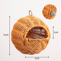 Panier suspendu en forme de nid d'oiseau tissé à la main avec mousqueton, design ouvert, nid d'oiseau à longue queue pour perruche et caturra