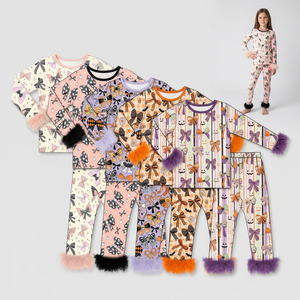 Pijamas de Manga Larga para Niñas, Diseño de Lazo de Halloween, con Ribete de Peluche, Ropa de Dormir Suave y Cómoda para Otoño - Product Image 1