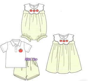 Vestito per Bambina in Cotone a Righe Blu Navy con Colletto a Conchiglia e Applicazione a Forma di Mela, Abbigliamento per il Ritorno a Scuola, Vestito Ricamato per Bambine - Product Image 6