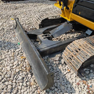 Excavatrice sur chenilles hydraulique d'origine Cat 305.5E2 d'occasion, mini pelle de 5,5 tonnes, faible nombre d'heures de travail, construction - Product Image 2