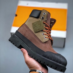 Chaussures de marche neutres de luxe, bottes de travail en cuir véritable de créateur original, style streetwear, bottes jaunes imperméables - Product Image 2