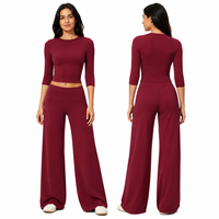 Ensemble de yoga doux et brossé pour femme : haut court à manches longues et pantalon large taille haute extensible pour le fitness et les loisirs