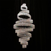 Décoration de bâtiment en duplex Lustre en spirale luxueux Escalier rotatif Grands lustres en cristal pour plafond haut