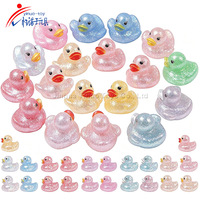 Canard en caoutchouc flottant à presser, design de tenue variée, collection adorable, jouet pour décoration de fête et cadeau