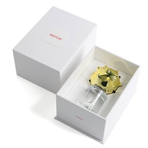 Caja de perfume rígida de lujo para empaque de fragancias, caja de regalo impresa personalizada para presentación de botellas y marcas minoristas de alta gama - Product Image 1