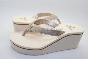 Dép xỏ ngón nền tảng EVA màu trắng - Product Image 3