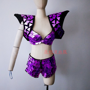 <strong>Shiny</strong> Bling Sequins Bikini Bra + <strong>Shorts</strong> 2 Piece Set Women Exotic Dancewear Outfit Set Club Show Singer Stage Performance Costume - Product Image 4