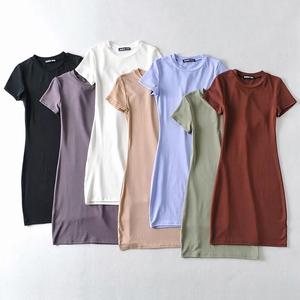 Sac à manches courtes pour femme, vêtements d'été tendance, couleur pure, mode féminine, col rond, slim et décontractée, hanche, robe courte - Product Image 1