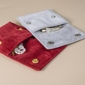 Pochette d'emballage de luxe personnalisée en velours pour bijoux, avec bouton en daim et logo estampé à chaud, sac anti-poussière pour contenants de bijoux de luxe - Product Image 2