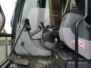 Faibles coûts d'expédition Excavatrice Kobelco SK200D d'occasion Kobelco SK30SR/50SR/75/135SR/200D de haute qualité avec livraison rapide à vendre - Product Image 6