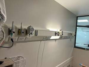 Panneau de tête de lit personnalisé pour l'unité de soins intensifs, composant essentiel des lits d'hôpital pour le confort et la récupération, lumières de salle d'opération - Product Image 5