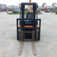 EN VENTE Chariot élévateur d'occasion machines de construction TOYOTA35 7F FABRIQUÉ AU JAPON