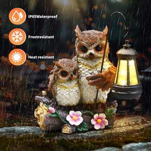 Statue de hiboux de jardin avec lanterne solaire à LED Chouettes aimantes Famille Embrasser Figurine fantaisiste Grande Sculpture éclairée pour l'extérieur - Product Image 3