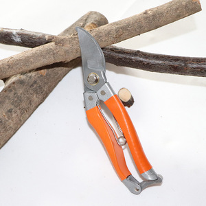 กรรไกรตัดแต่งกิ่งเกรดส่งออก แบบบายพาส ขนาด 20-30 มม. ผลิตจากเหล็กกล้าคาร์บอน ด้ามจับสีส้ม ผลิตในไต้หวัน เครื่องมือทำสวน - Product Image 5