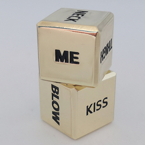 <span class=keywords><strong>Dados</strong></span> de Juego de Amor Brillantes de Alta Calidad, <span class=keywords><strong>Dados</strong></span> de <span class=keywords><strong>Posiciones</strong></span> <span class=keywords><strong>Sexuales</strong></span> para Parejas, Logotipo Personalizable, Hechos de Aleación de Zinc - Product Image 4