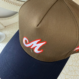 Casquettes et chapeaux de baseball à 5 panneaux bicolores brodés avec logo personnalisé de haute qualité en gros, casquette ajustée en coton Flex Fit pour hommes et femmes - Product Image 3