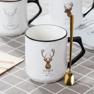 Caneca de cerâmica em forma de cervo com colher, xícara de chá para férias estampada em estilo europeu, design para caixas de presente