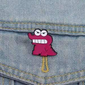 Épingle en émail crocodile rose en métal artisanal Vente en gros Broche de personnages d'anime comique Broche Insigne de revers UV Nickel noir - Product Image 1