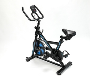 Vélo d'exercice stationnaire en acier pour usage domestique avec entraînement par courroie et siège réglable pour l'exercice et la <span class=keywords><strong>promotion</strong></span> de la forme physique - Product Image 2