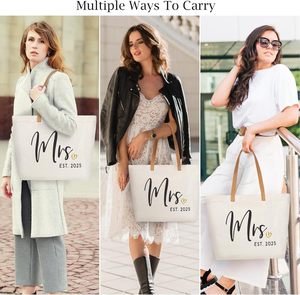 Mr and Mrs Gifts Regalos <span class=keywords><strong>de</strong></span> novia Bolso <span class=keywords><strong>de</strong></span> mano <span class=keywords><strong>de</strong></span> novia Boda Despedida <span class=keywords><strong>de</strong></span> soltera Luna <span class=keywords><strong>de</strong></span> miel Totes <span class=keywords><strong>de</strong></span> lona grandes con cremallera - Product Image 4