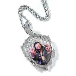 Collana Vintage con Ciondolo Personalizzato con Foto CZ Baguette, Charms Luna e Stelle, Catena a Corda Placcata Oro - Product Image 2
