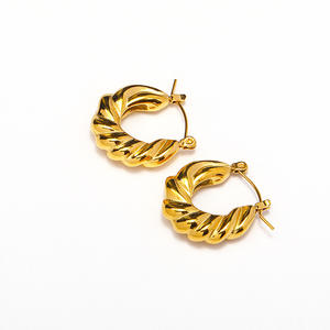 Mode transfrontalière Europe et États-Unis tempérament minoritaire exagéré boucles d'oreilles en forme de U femme titane acier 18K <span class=keywords><strong>g</strong></span> - Product Image 3