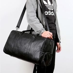 Bolsa de Viaje Deportiva Personalizada de Gran Capacidad, Nueva y de Alta Calidad, Bolsa de Deporte de Cuero para Gimnasio y Fitness - Product Image 2