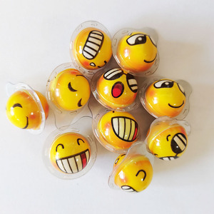 Caramelle Gommose a Forma di Pallone da Calcio con Ripieno di Marmellata ai Gusti Fruttati - Deliziosa Pasticceria in Confezione - Product Image 5