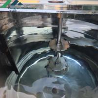 Cuve de mélange émulsifiante cosmétique à chauffage électrique, équipement de mélange de liquides chimiques et crèmes, cuve agitateur SUS316L avec homogénéisateur
