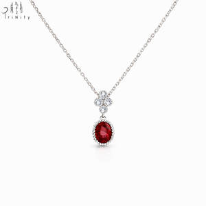 Nouveau Collier Pendentif Minimaliste en Or Blanc Massif 18K avec Rubis Naturel Rouge Vif et Diamants, Collection de Bijoux en Rubis - Product Image 1