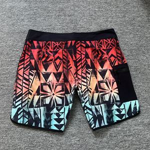 กางเกงขาสั้นกีฬาผู้ชายแบบยืดได้ แห้งเร็ว มีเชือกผูก เหมาะสำหรับชายหาดและยิม - Product Image 4