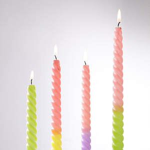 เทียนเกลียวสีไล่ระดับแบบยาวสำหรับตกแต่งโต๊ะอาหารงานเลี้ยง - Product Image 5