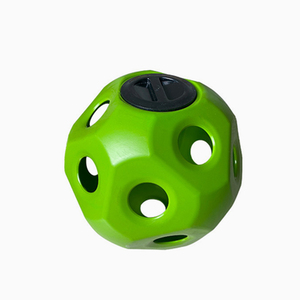 Ballon d'alimentation creux pour chevaux, chèvres et moutons, jouet anti-stress à suspendre, pour l'herbe sèche - Grande vente - Product Image 4