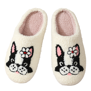 Pantoufles d'intérieur chaudes unisexes pour l'hiver : motif mignon de fleurs et de chiens de dessin animé, doublure en peluche, tissu en coton doux et semelle en EVA - Product Image 1