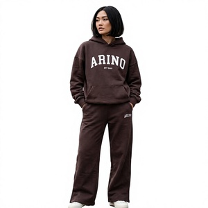 Ensemble de survêtement en molleton 2 pièces tendance, sweat à capuche et pantalon de jogging, doux et confortable, imprimé avec un slogan rose - Product Image 1