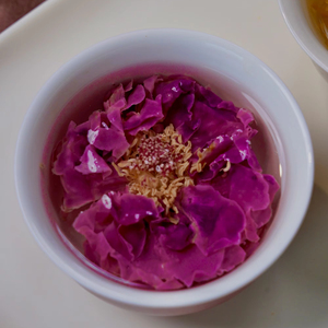 Thé Infusion aux Herbes Aromatisé Bai Sheng Premium avec <span class=keywords><strong>Chèvrefeuille</strong></span>, Rose, Zeste d'Orange Séché et Feuille de Lotus - En Sachet - Product Image 4