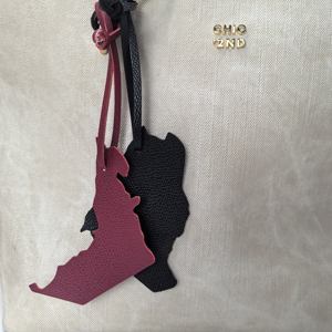 Portachiavi con ciondoli a forma di mappa di Palestina, Libano, Giordania, Arabia Saudita, Emirati Arabi Uniti in pelle PU, ideali come bomboniere per la festa nazionale, vendita all'ingrosso - Product Image 4