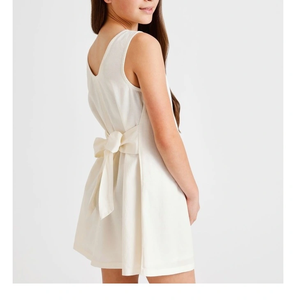 Vestido de verano de algodón para niñas, que ofrece una tela suave al tacto, una sensación ligera y un diseño llamativo para la comodidad diaria. - Product Image 4