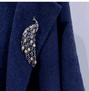 レディースブローチファッションダイヤモンドちりばめビンテージロング孔雀タッセルブローチ - Product Image 2