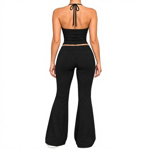 Ensemble extensible noir 2 pièces pour femmes, haut court à bretelles, leggings évasés, tenue décontractée, ensembles stretch skinny pour femmes - Product Image 3