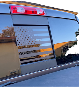 XTX pour Silverado pour Sierra 2019-2026 Autocollants drapeau américain pour vitre arrière centrale Noir mat Vinyle imperméable pour le dos du camion - Product Image 1