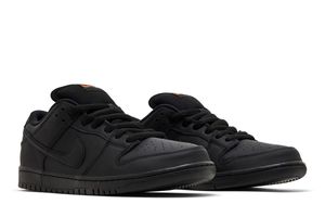 รองเท้าสเก็ตบอร์ด Dunk Low Pro SB Triple Black รุ่น unisex แบบผูกเชือก ระบายอากาศได้ดี เหมาะสำหรับฤดูใบไม้ผลิ  วัสดุผ้าใบ พื้นรองเท้าด้านนอกทำจากยาง - Product Image 1