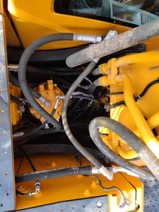 รถขุดไฮดรอลิก HYUNDAI220LC-9S 225c-9/225lc/305lc มือสอง สภาพดีเยี่ยม เครื่องยนต์คัมมินส์ 22 ตัน ประสิทธิภาพสูง ขาย - Product Image 6