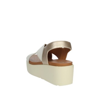 Sandali Beige D45m1b 022nf con zeppa aperta comoda chiusura Slip-Up con plateau illuminato con tacco in gomma - Product Image 2